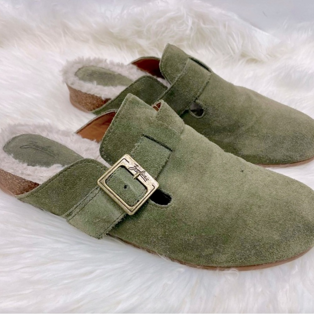 Zodiac | suede, faux fur trim, slip on size 10 mules Birkenstock style